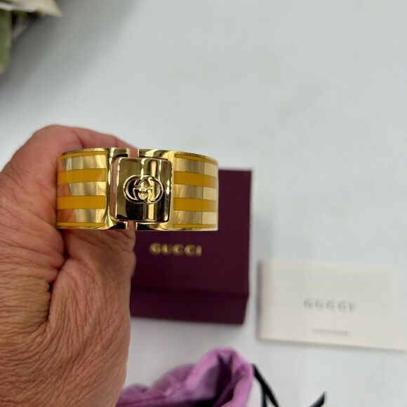 Women’s Gucci X Adidas gold cuff bracelet made in Italy - Picture 5 of 10